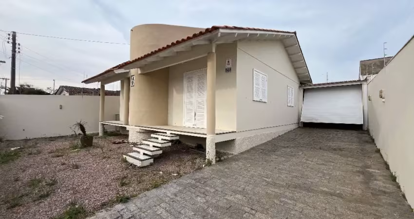 Casa no bairro liri - com muito espaço - agende uma visita e venha conhecer