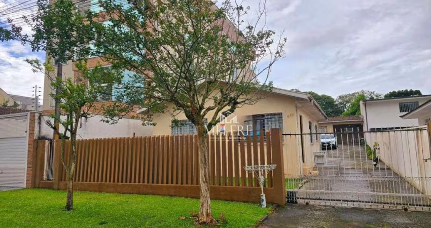 Casa com 4 dormitórios à venda, 250 m² por R$ 980.000,00 - Portão - Curitiba/PR