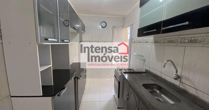 Apartamento , 02 Dormitórios , 01 vaga , espaço gourmet ! !