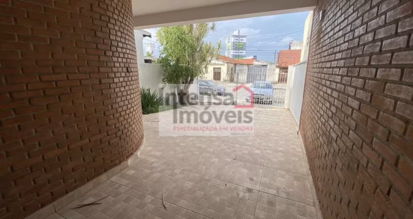 Sobrado à venda no bairro Vila Nossa Senhora das Graças - Taubaté/SP