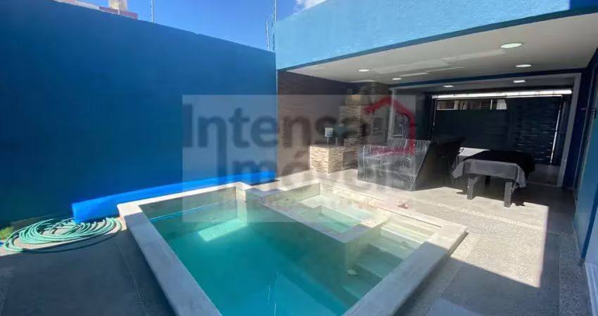 Casa com 3 quartos à venda na Rua da Constituição, 60, Jardim Morumby, Taubaté