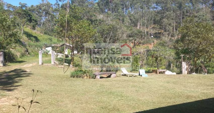 Sítio à venda no bairro Bairro do Limoeiro - Natividade da Serra/SP, Rural
