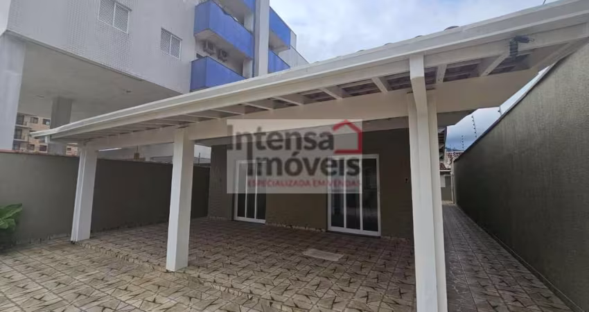Casa à venda no bairro Centro - Ubatuba/SP