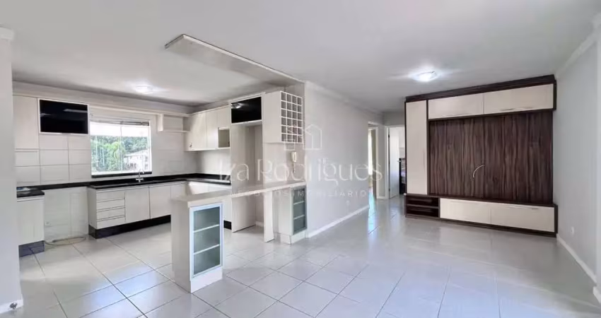 Apartamento com 1 suíte + 2 dormitórios semi mobiliado no bairro ressacada.