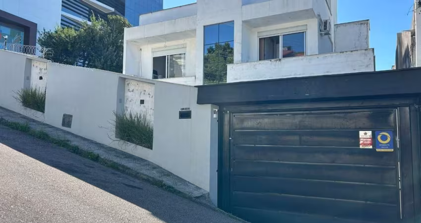 Casa em condomínio fechado com 4 quartos à venda na Rua Visconde de Cairú, 411, Estreito, Florianópolis