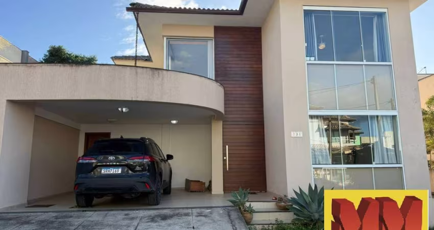 Casa Duplex no Condomínio dos Pássaros em Cabo Frio-RJ