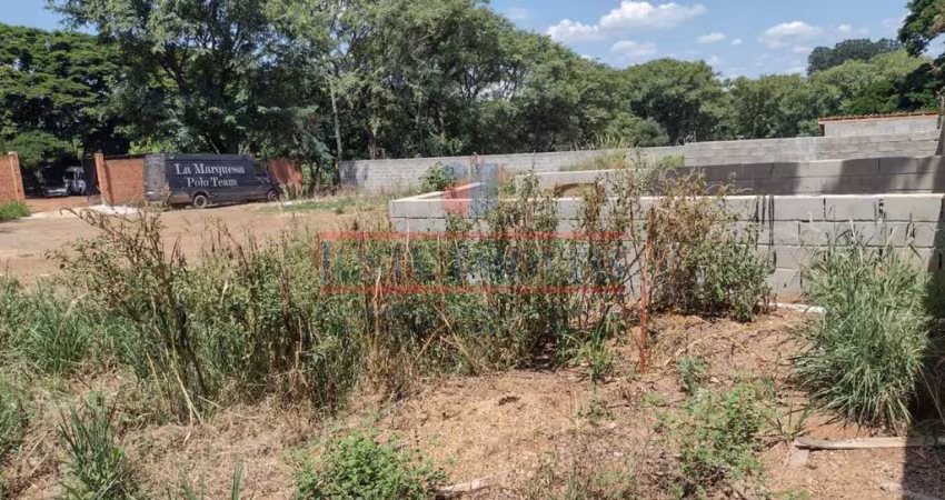 Terreno a venda no Parque das Bandeiras 2
