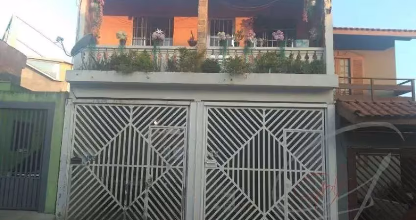 Casa a venda, vila yara, osasco, r$ 1.500.000,00, ótimo imóvel para renda, casa principal com 4 cômodos e mais 4 casas no imóvel, e mais 3 garagens.