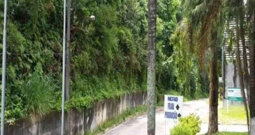 Galpão a venda em embu com área total 25 mil m² e área construída de 5.500 mil m², excelente localização de sp.