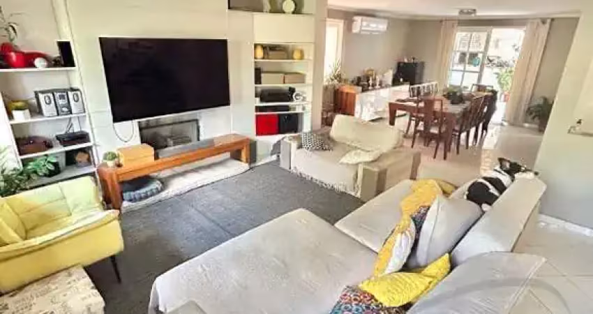 Casa em condomínio no villas 9 - vila são francisco, 310 m², 3 suites, 5 banheiros, sala ampla, quintal com àrea gourmet coberta