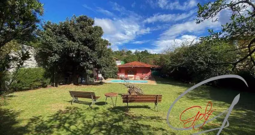 Casa residencial para Venda Chácara Vale do Rio Cotia, Carapicuíba  3 dormitórios, 3 salas, 5 banheiros, 4 vagas 285,00 m² construída, 1.000,00 m² terreno
