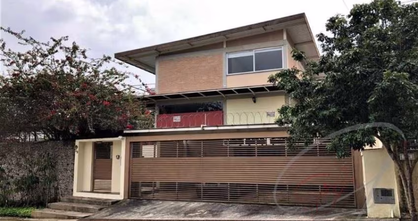 Casa residencial para Venda Granja Viana, Cotia 3 dormitórios sendo 1 suíte, 3 salas, 3 banheiros, 3 vagas 344,08 m² construída, 574,19 m² terreno
