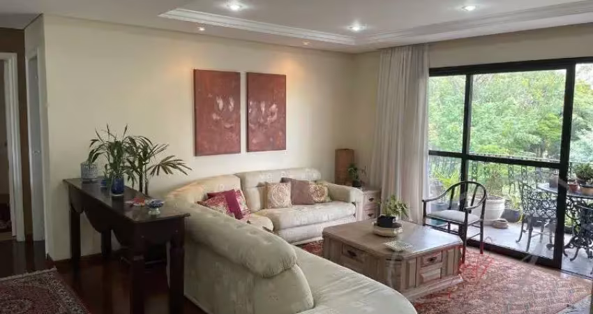 ÓTIMO APARTAMENTO DE 194 METROS, COM EXCELENTE LOCALIZAÇÃO NA VILA SÃO FRANCISCO