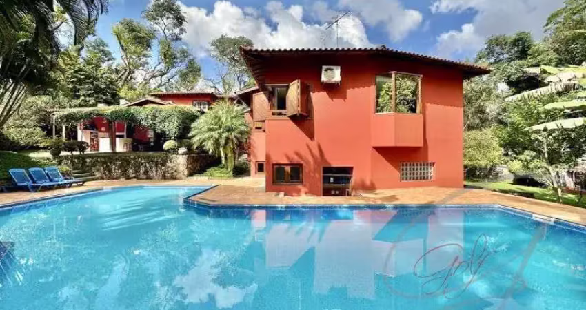 Casa térrea 604,18 metros de área construída 3 dormitórios, granja viana  1.325,00 metros de terreno