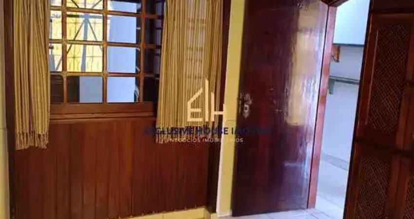 Casa para ponto comercial com 149m², 3 dormitórios, 3 salas e 3 vagas!!! em uma localizaçãp privilegiada