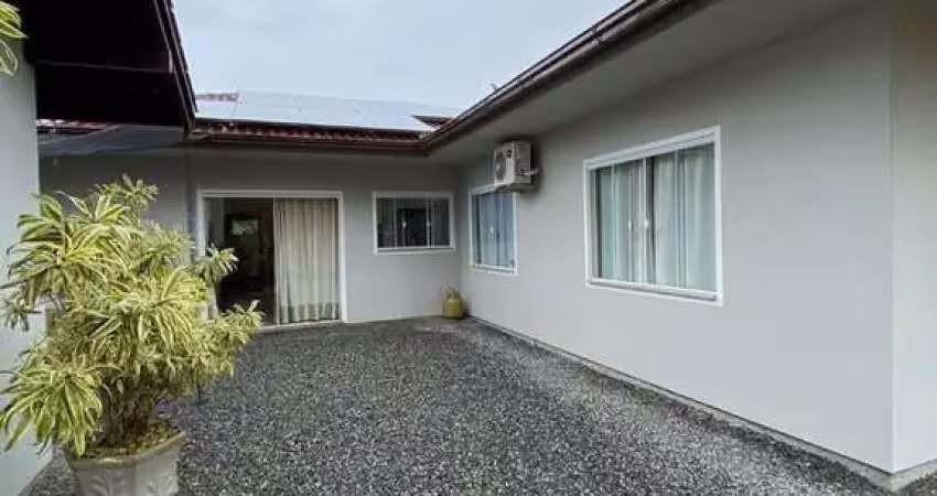 Casa com 3 quartos à venda na Caixa D'Água, Guaramirim 