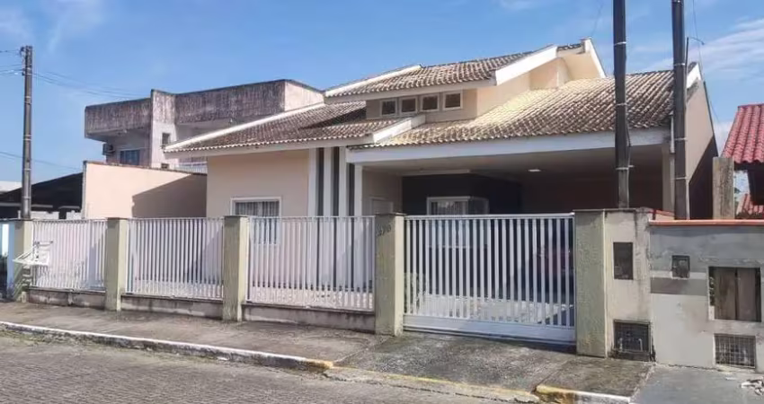 Casa com 1 suíte + 2 quartos, bananal do sul - guaramirim
