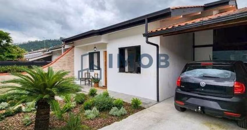 Geminado com 2 quartos, Bairro Estrada Nova