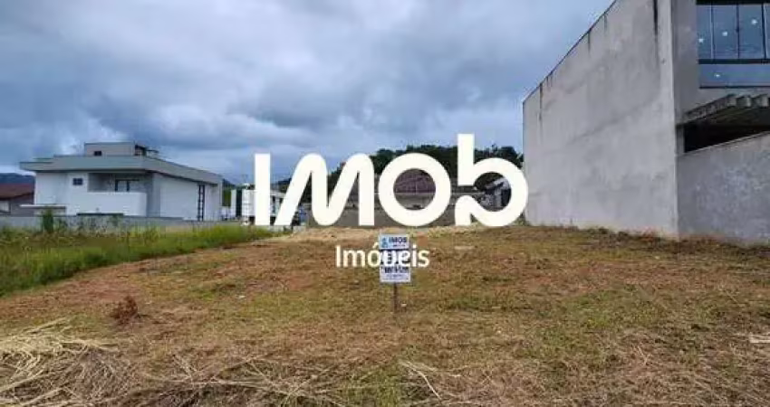Terreno com 320,63 de área total, três rios do norte