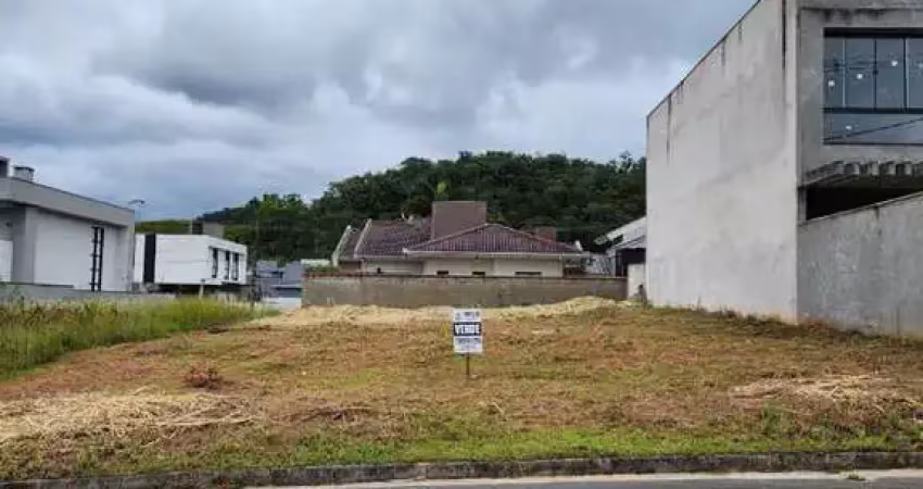 Terreno com 320,63 de área total, três rios do norte