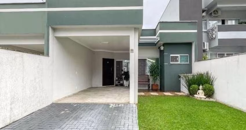 Casa Geminada com 1 suíte com closet + 1 quarto, Barra do Rio Cerro - Jaraguá do Sul