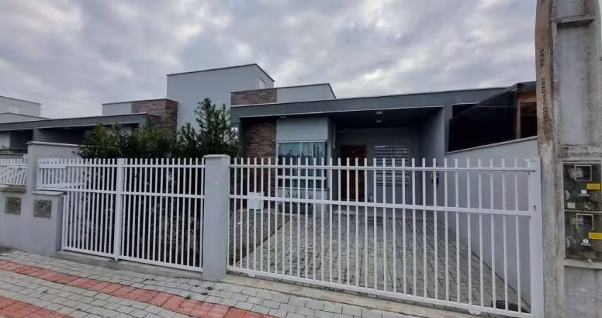 Geminado com 1 suíte + 1 quarto - são francisco do sul