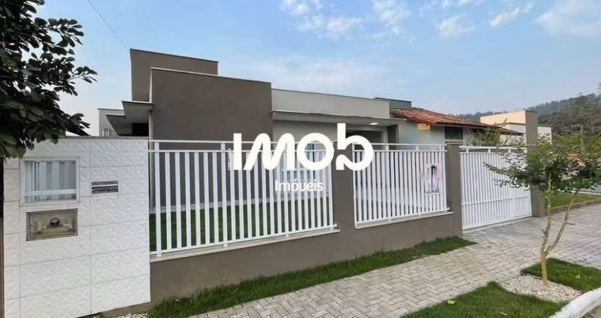 Casa com suíte com closet +01 dormitório