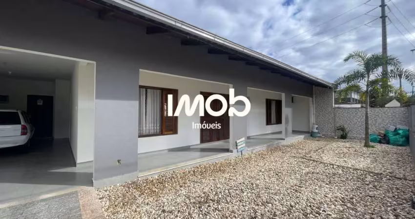 Casa com 4 quartos à venda no São Luís, Jaraguá do Sul 