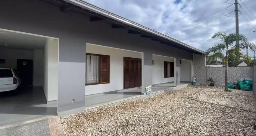 Casa com 4 quartos à venda no São Luís, Jaraguá do Sul 