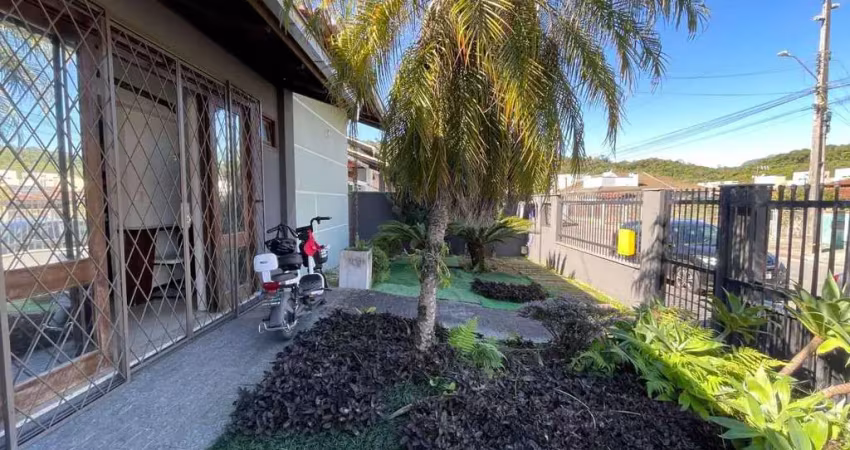 Casa semimobiliada com 1 suíte + 2 quartos, amizade - jaraguá do sul