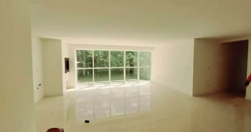 Apartamento novo com 3 suítes, centro de jaraguá do sul