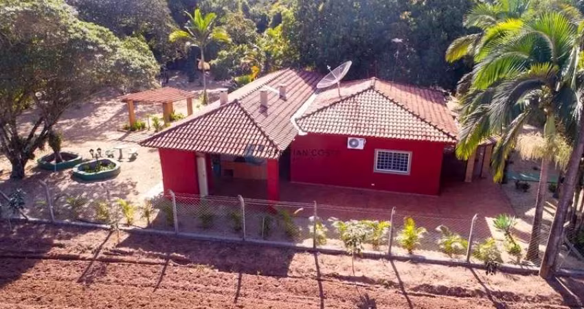 CHÁCARA COM 24.800M² DE ÁREA TOTAL NA CIDADE DE DESCALVADO/SP