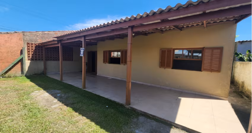 Casa com 2 quartos à venda na Rua Callil Miguel Allen, 232, Praia Do Magistério, Balneário Pinhal