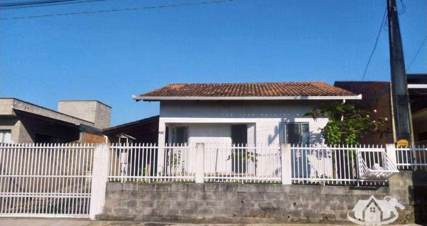 Casa com 3 dormitórios à venda, 130 m² por R$ 490.000,00 - Itajuba - Barra Velha/SC