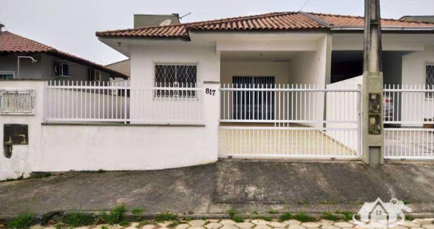 Casa com 2 dormitórios para alugar, 76 m² por R$ 1.942,50/mês incluso iptu, taxa de lixo e garantia locatícia - Itajuba - Barra Velha/SC