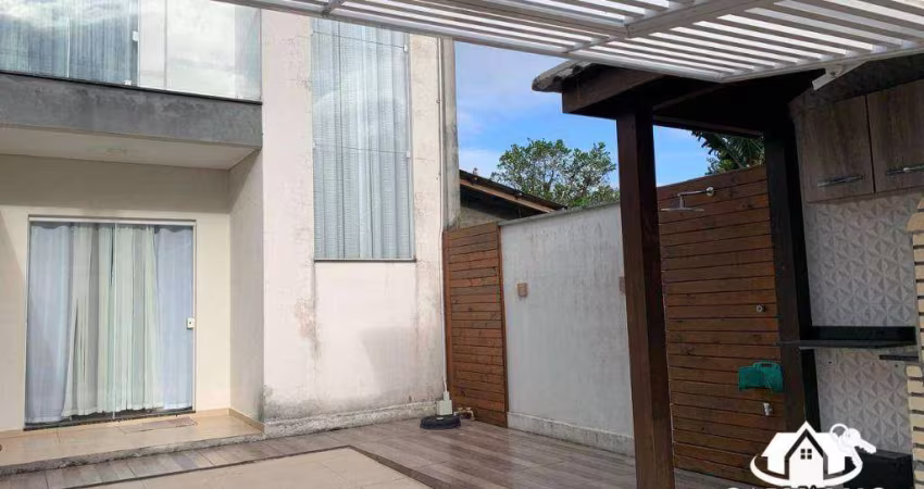 Sobrado com 2 dormitórios à venda, 80 m² por R$ 531.000,00 - Itacolomi - Balneário Piçarras/SC