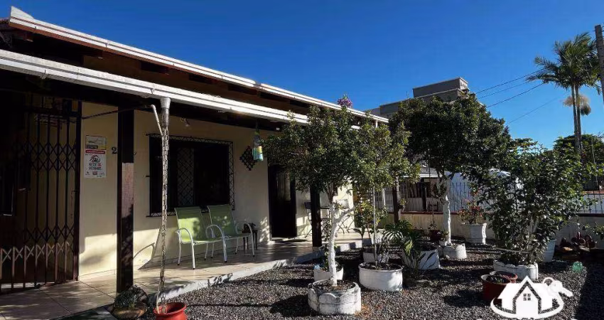 Casa com 5 dormitórios à venda, 200 m² por R$ 1.100.000,00 - Itajuba - Barra Velha/SC
