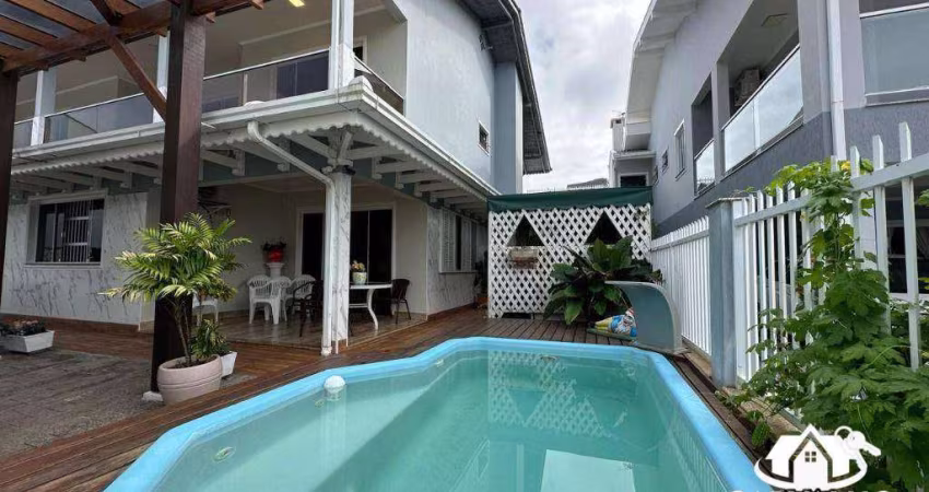 Sobrado com 5 dormitórios à venda, 257 m² por R$ 3.200.000,00 - Itajuba - Barra Velha/SC