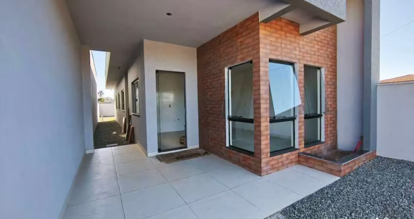 Casa térrea com 3 dormitórios, suíte e quintal amplo no bairro itajuba em barra velha