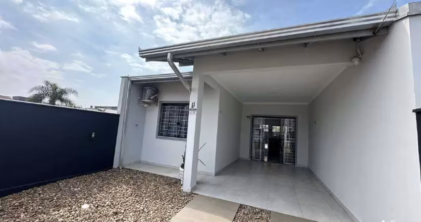 Casa mobiliada com 2 dormitórios e área de festas no bairro itajuba em barra velha