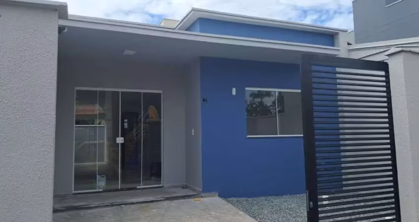Casa com 3 dormitórios e vaga de garagem no bairro itajuba em barra velha