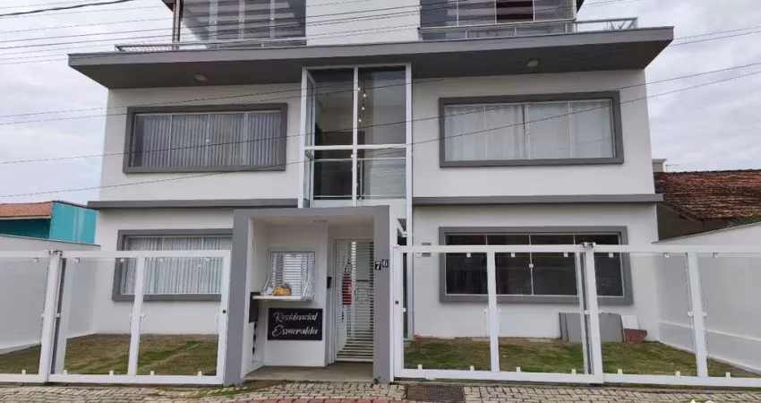 Amplo apartamento 2 quartos próximo do mar na praia do tabuleiro, barra velha-sc
