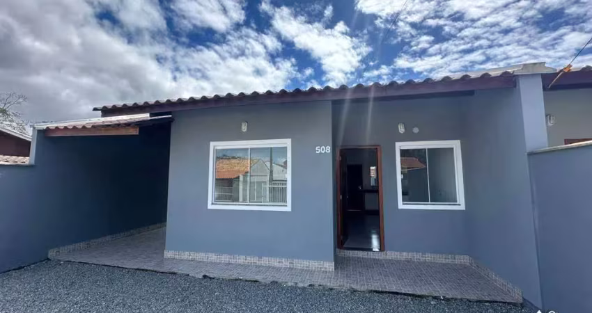 Casa com 2 dormitórios para locação anual na quinta dos açorianos em barra velha.