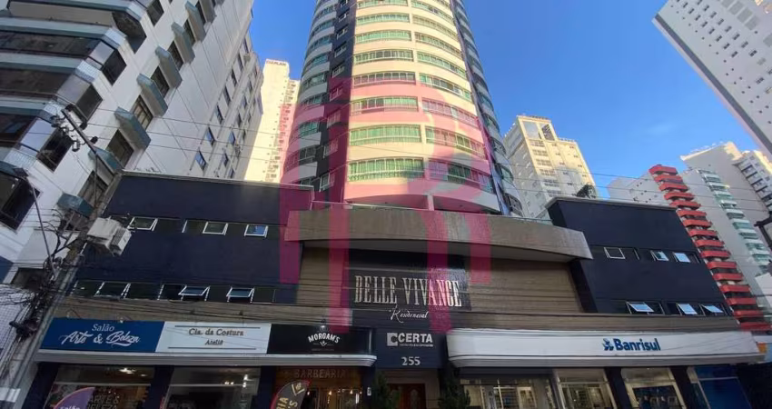 Apartamento, 03 dormitórios, locação anual no Centro de Balneário Camboriú