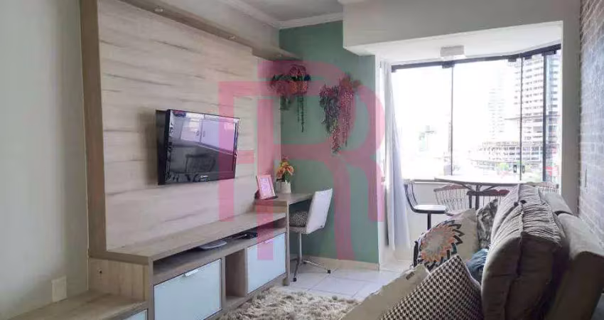 Apartamento mobiliado e equipado para locação anual