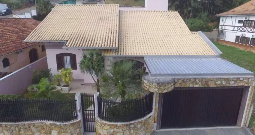 Casa com 3 dormitórios à venda, 333 m²  - garcia - blumenau/sc