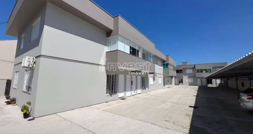 Apartamento com dois dormitórios em condomínio