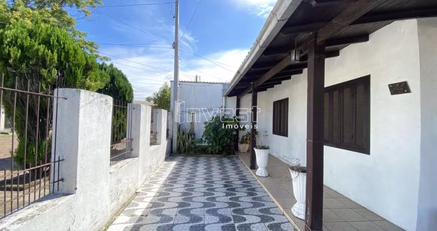 CASA COM 03 DORMITÓRIOS E PISCINA NO BAIRRO AVENIDA EM SANTA CRUZ DO SUL