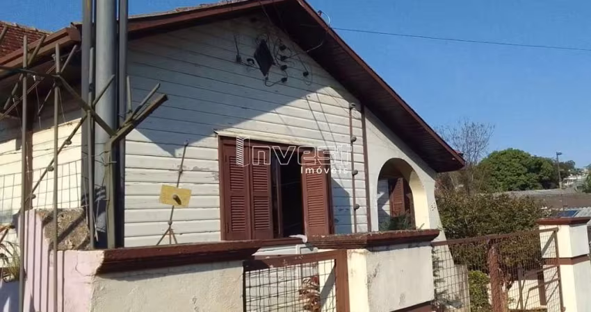 Casa comercial e amplo terreno