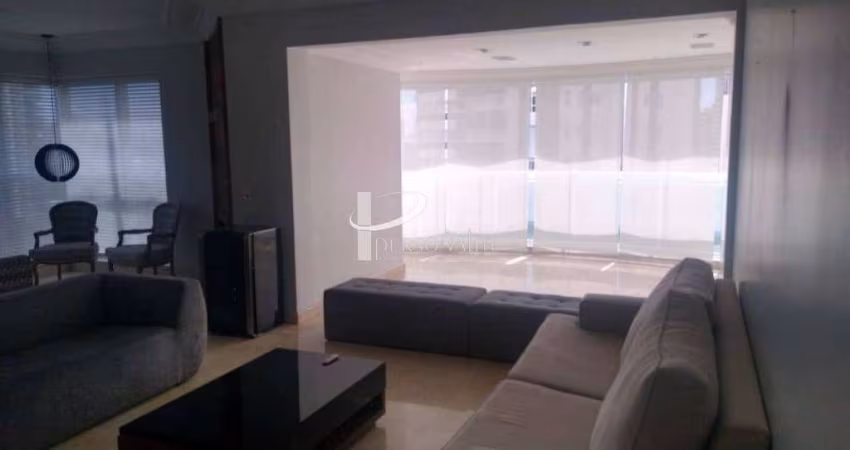 Apartamento 4 Quartos, 5 Banheiros e 4 Vagas de Garagem à Venda, 247m² no Edifício Villa Lobos, Jardim Anália Franco-SP